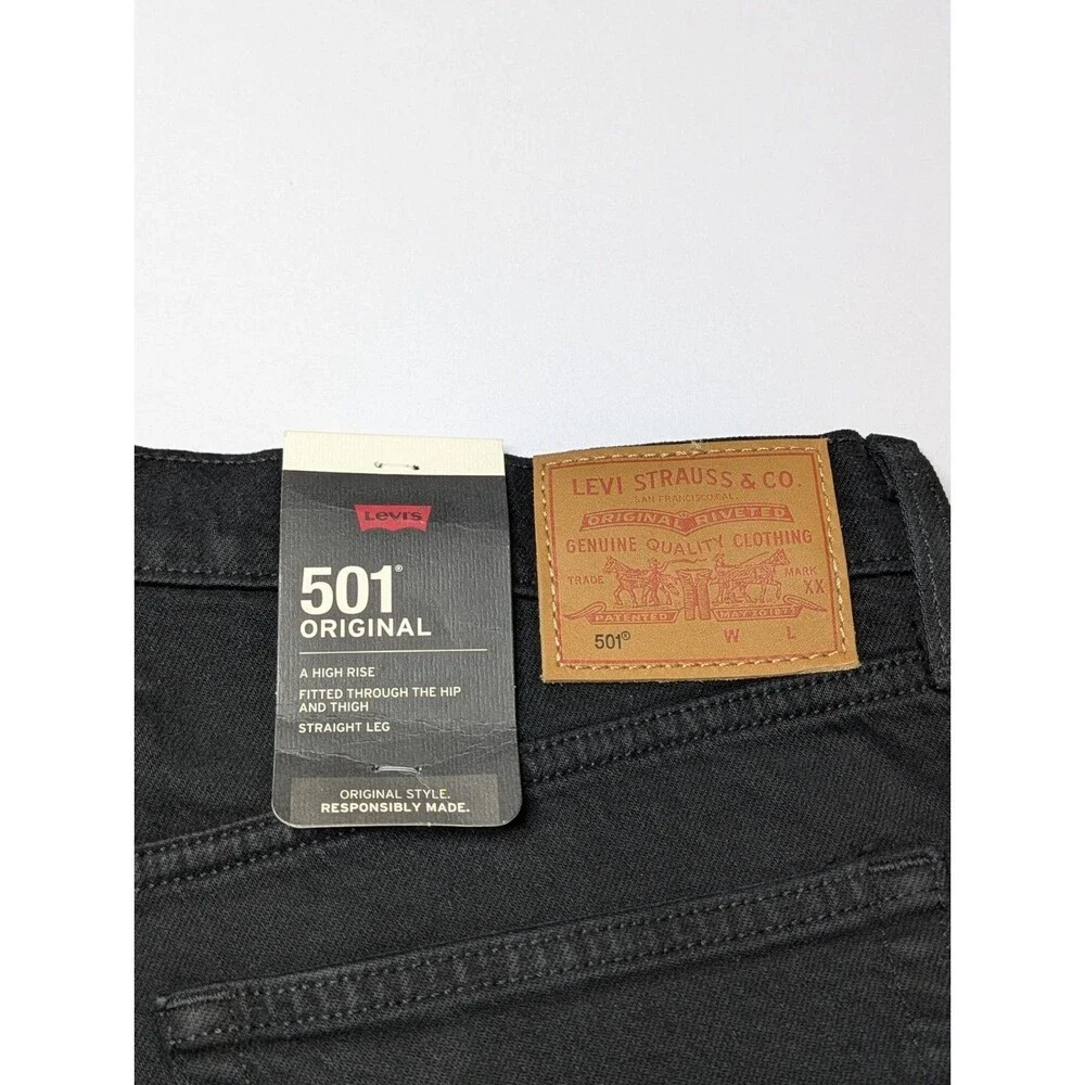 Levis lighting 33x30